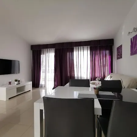 Island Apartment
